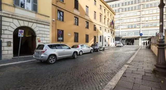 Modern flat near Piazza della Repubblica, Забронировать Отель Рим Лацио, рядом с Посольство США в Риме
