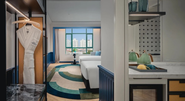 Номер Standard Hotel Indigo Shenzhen Overseas Chinese Town by IHG