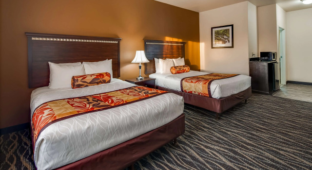 Четырёхместный номер Standard Best Western Plus Battle Ground Inn & Suites