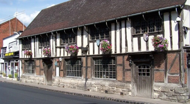 The Bridge House Henley, Забронировать Отель Отели Уорикшир с парковкой, Парковка