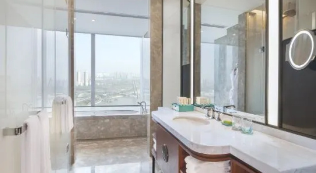 Клубный номер Standard с видом на реку Le Meridien Xian Chanba