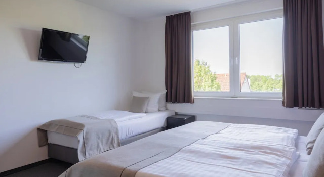 Standard triple chambre avec balcon Hotel Aviva