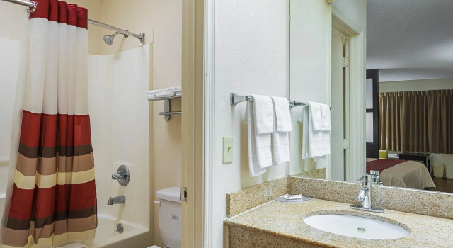 Двухместный люкс Red Roof Inn & Suites Scottsboro