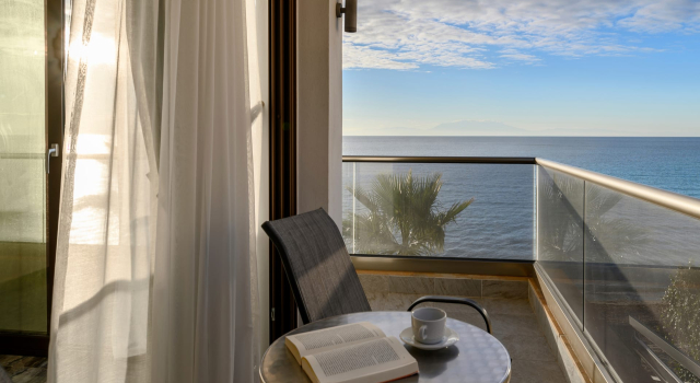 Люкс seafront EVLOGIA HOTEL SEAFRONT and ANEX by Greek Pride