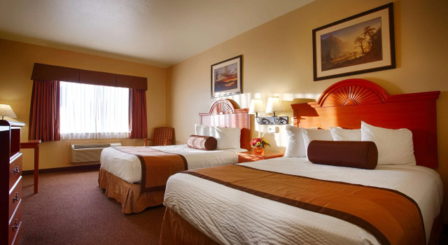 Четырёхместный номер Standard Best Western Plus Graham Inn