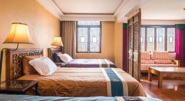 Номер Comfort Floral Hotel Limaroonthai shuhe