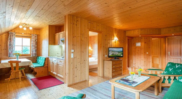 Familien-Appartements Örglwirts Gut, Prenota Hotel Mariapfarr Lungau