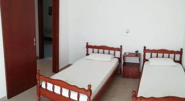 Dora Apartments