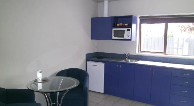 Студия Executive Anchorage Motel Apartments