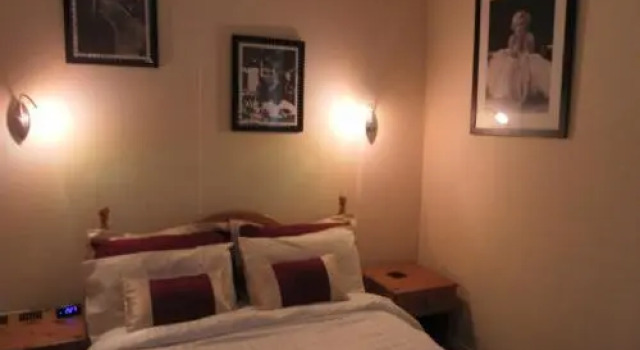 Stone Lodge, Book Hotel Matlock Derbyshire, nær Hall Leys Park