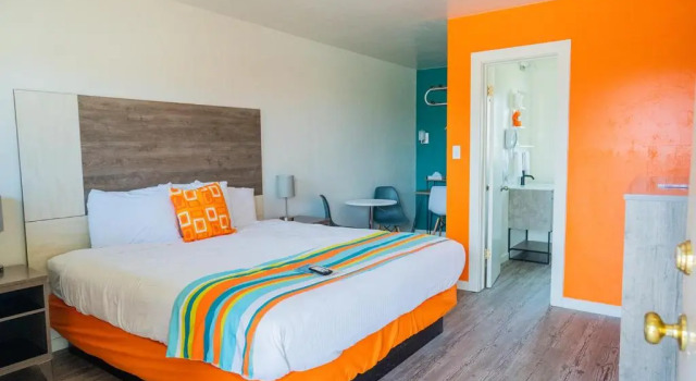 Номер Standard The Atomic Blue Motor-Inn