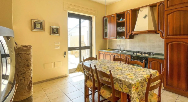 Beautiful Home in San Pietro in Bevagna With Wifi and 3 Bedrooms, Забронировать Отель Сан-Пьетро-ин-Беванья Саленто