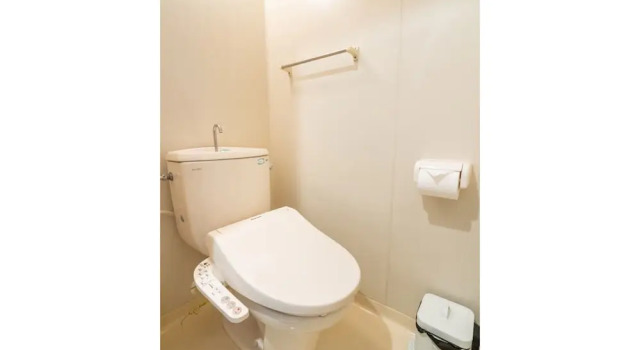 Четырёхместный номер Standard с балконом и с видом на город ZAITO Tokyo Kinshicho Economy Inn 宅东东京横川1民宿