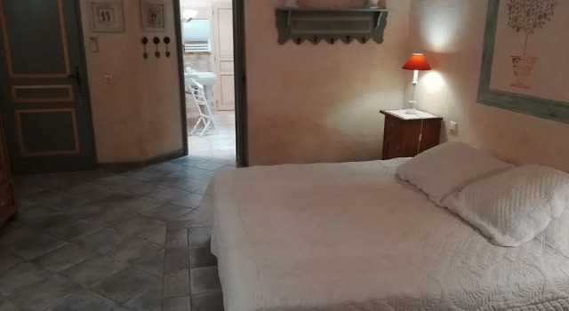 La Capucine, Rezerwuj Hotel Hotele w Lagnes z parkingiem, Parking