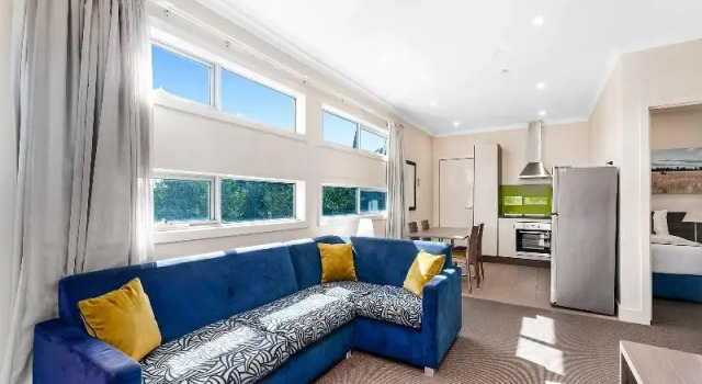 Четырёхместный люкс с балконом Comfort Inn & Suites Warragul