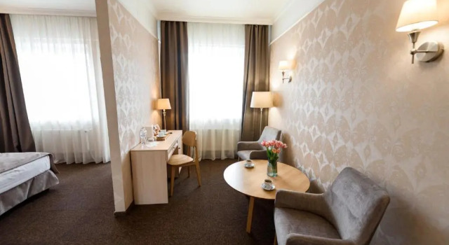 Полулюкс Nota Bene Hotel & Restaurant