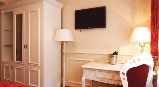 Olympic Hotel, Book Hotel Pecherskyj Kyiv