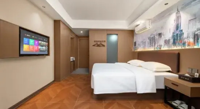 Yuzhilin Hotel, Book Hotel Hotels in Yiyang with Parking, Parking