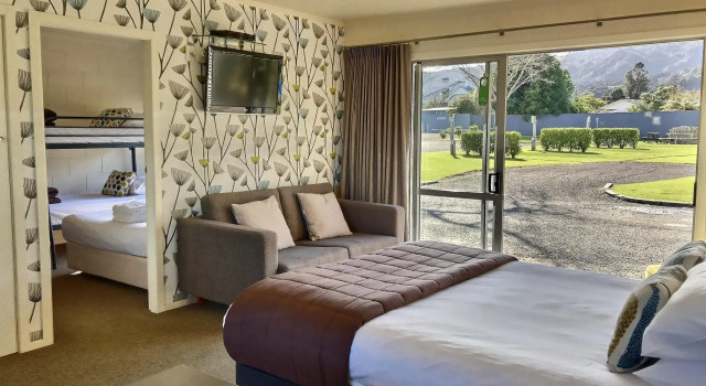 Tasman Holiday Parks - Coromandel, Забронировать Отель Отели и гостиницы Коромандел, Отель