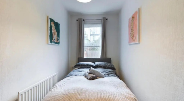 Cheerful 3 bedroom home with free parking and WIFI, Забронировать Апартаменты/квартира Честер Чешир, рядом с Guildhall, Chester