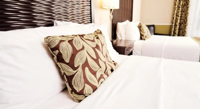 Четырёхместный номер Deluxe RiverRock Inn