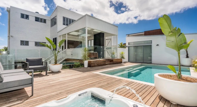 Your Luxury Escape - Summerhaven House