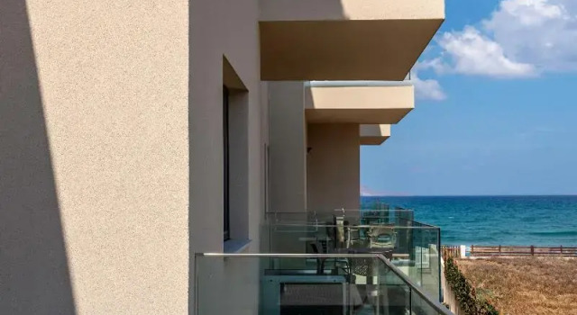 Двухместный номер Standard с балконом и с частичным видом на море Almare Beach
