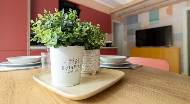 w Elegant 3BR Near Milan Center, Забронировать Апартаменты/квартира Милан Ломбардия, рядом с Colonne di San Lorenzo
