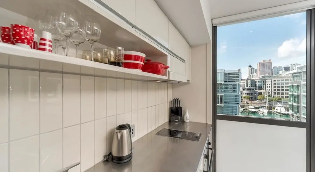 QV One Bedroom Apt Viaduct Harbour - 250, Забронировать Отель Отели Окленда с бассейном, рядом с Westhaven Marina, Бассейн