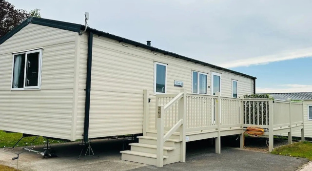 Bang Tidy 261 - Cabin - Wifi - Pool - Sleep 6, Забронировать Дом для отпуска Виллы Пейнтон, рядом с Goodrington Station, Вилла