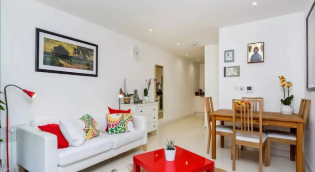 1 Bedroom Flat in South London, Sleeps 4