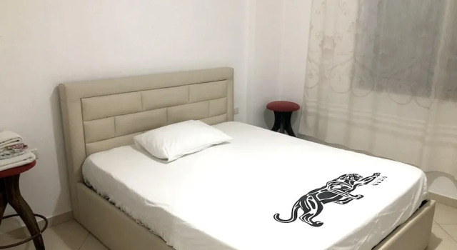 Apartment With one Bedroom in Durrës, With Wonderful sea View and Furnished Terrace - Near the Beach, Rezerwuj Apartament Hotele w Durres County z parkingiem, Parking