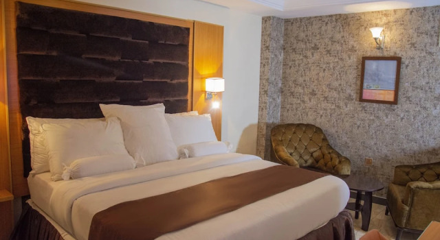 Номер Executive Sparklyn Hotels & Suites