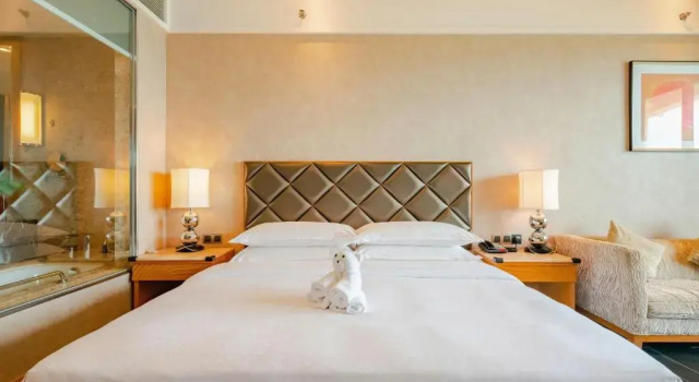 Двухместный номер с видом на город Four Points by Sheraton Hainan, Sanya