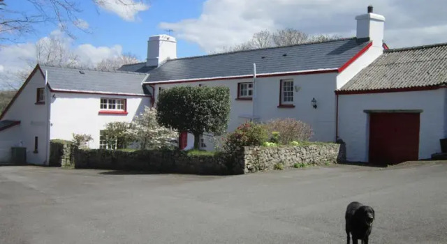 Pembrokeshire Farm B and B, Book Landbrugsophold Clynderwen Glamorgan