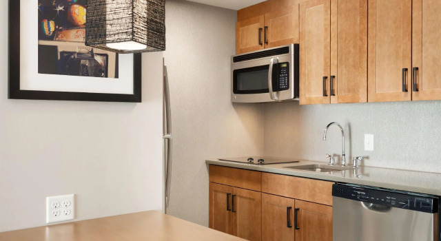 Четырёхместный люкс c 1 комнатой Homewood Suites by Hilton Syracuse - Carrier Circle