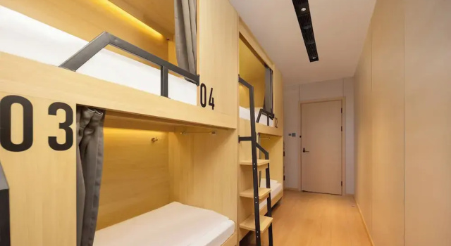 Кровать в общем номере (женский номер) Captain 5 Youth Hotel Xinzhuang Branch