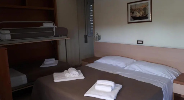 Четырёхместный номер Economy Hotel Laurin