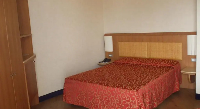 Nicotel Barletta, Rezervasyon Otel Barletta Apulia
