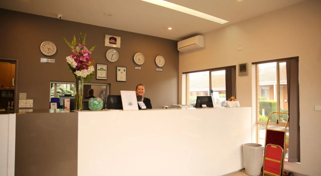 Best Western Airport Motel and Convention Centre