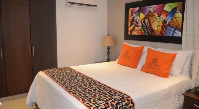 Studio Hotel Ucla Center