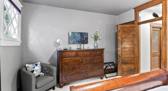 Cap Hill 3-bedroom Garage Parking With Backyard