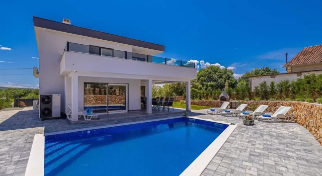 Villa Katharina With Private Pool, Prenota Villa Hotel a Isole Quarnerine con parcheggio, Parcheggio