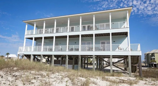 Hang 10 Beach House, Varaa Lomakoti Huvilat kohteessa Alabama, Villa