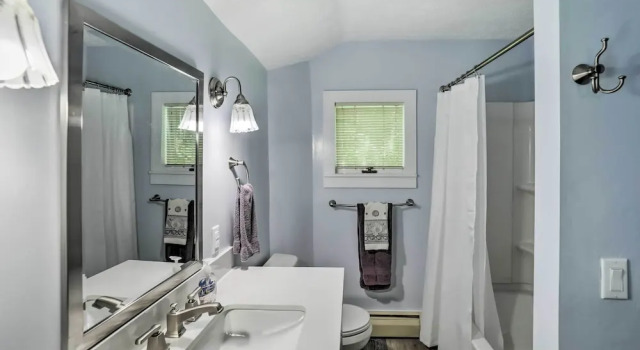 Коттедж Finger Lakes Home w/ Sweeping Views and Sun Deck!