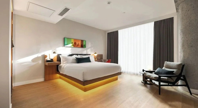 Arden Hotel, Забронировать Отель Ванкувер Lower Mainland British Columbia, рядом с Торговый центр Остров Гранвиль