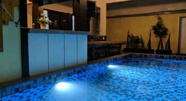 Villa Lotus 36 By DP Planet, Rezervasyon Villa Batu villalar, Taman Wisata Tirta Nirwana Songgoriti yakınında, Villa