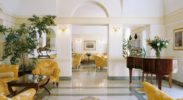 Hotel Byron, Забронировать Отель Отели Форте-дей-Марми с парковкой, рядом с Пляж Форте-дей-Марми, Парковка