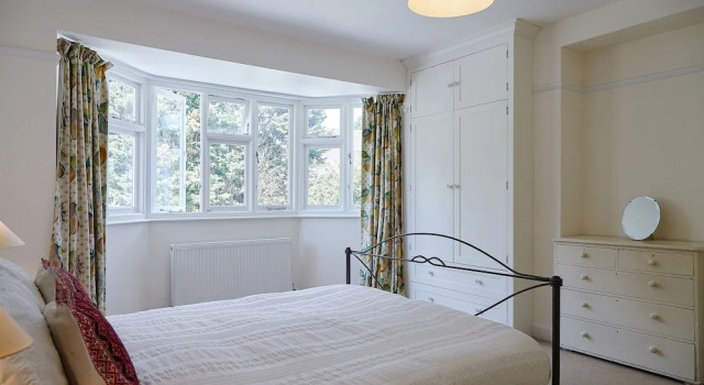 Tranquil in South West London, Забронировать Отель Бизнес-отели Лондона, рядом с Ист Патни, 4* 5*