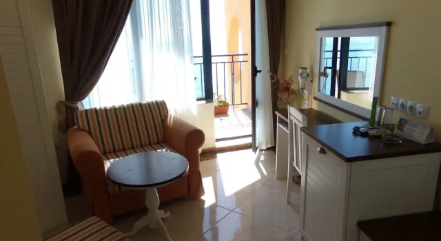 Полулюкс с балконом и с видом на море Hotel Evridika